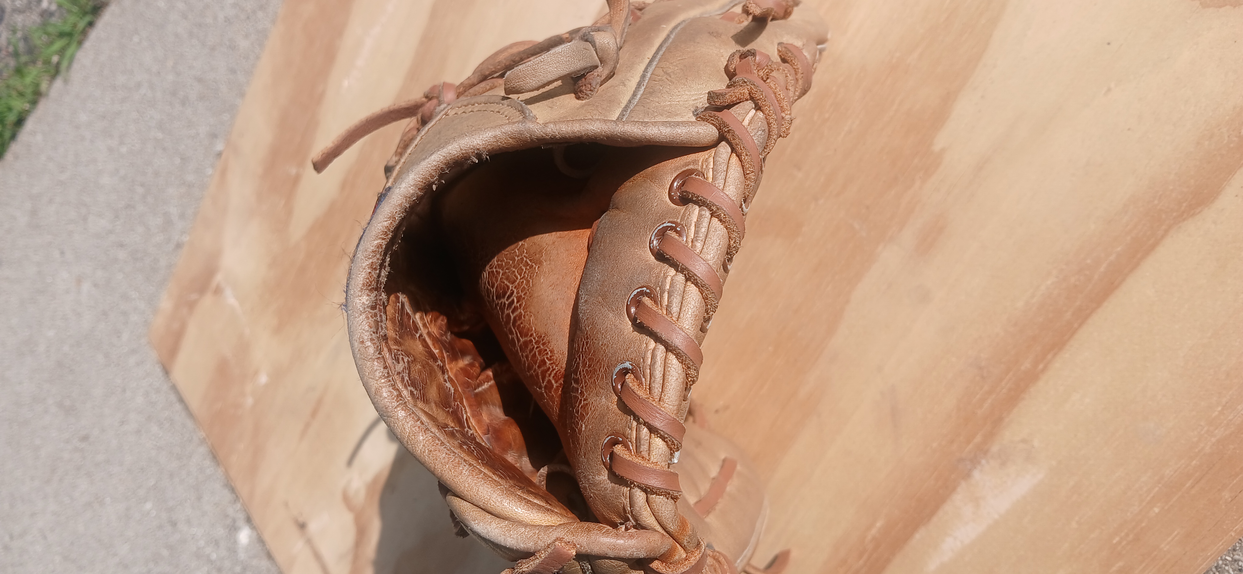 1967 Spalding detail